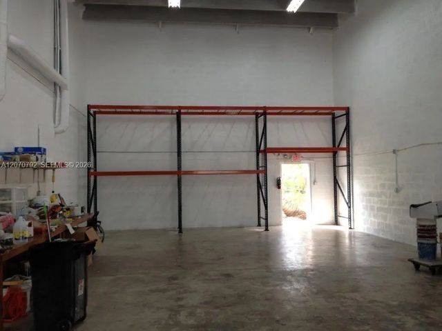 4 of 8 - 1650 Nw 95th Avenue, Doral, FL