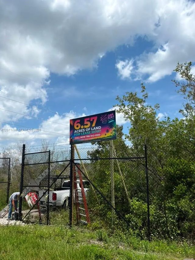 S Dixie Hwy (lease, Florida City