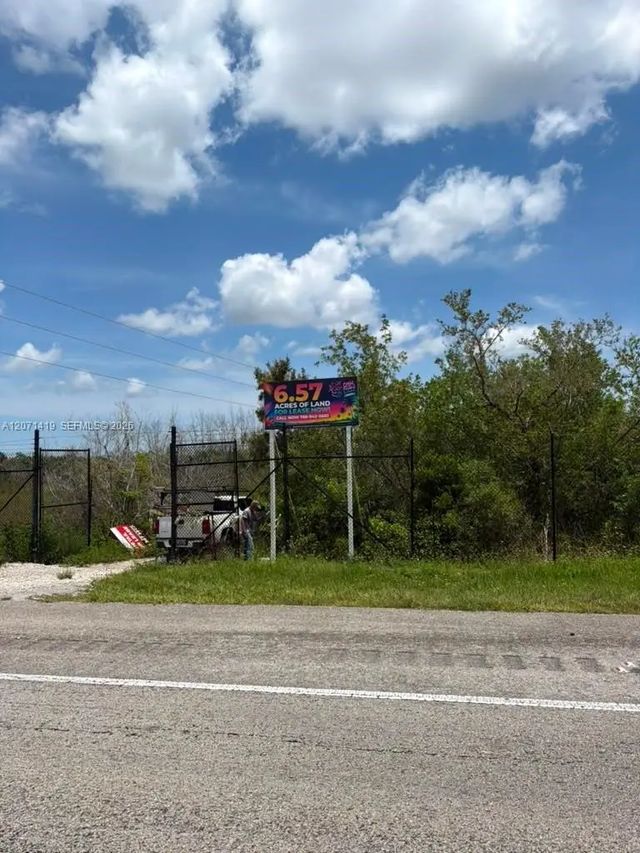 2 of 3 - S Dixie Hwy (lease, Florida City, FL