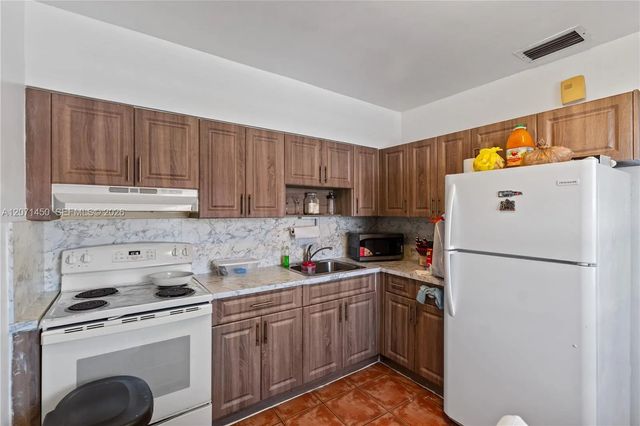 4 of 40 - 3445 Nw 2nd Street, Miami, FL