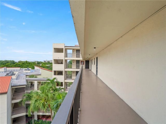 2 of 25 - 2314 S Cypress Bend #611, Pompano Beach, FL