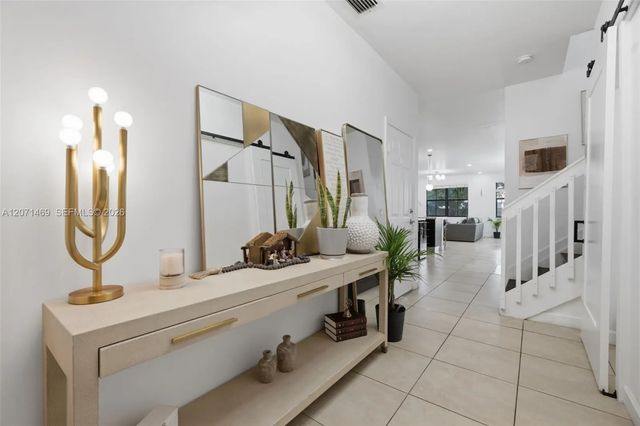 4 of 33 - 7042 Nw 103rd Path, Doral, FL