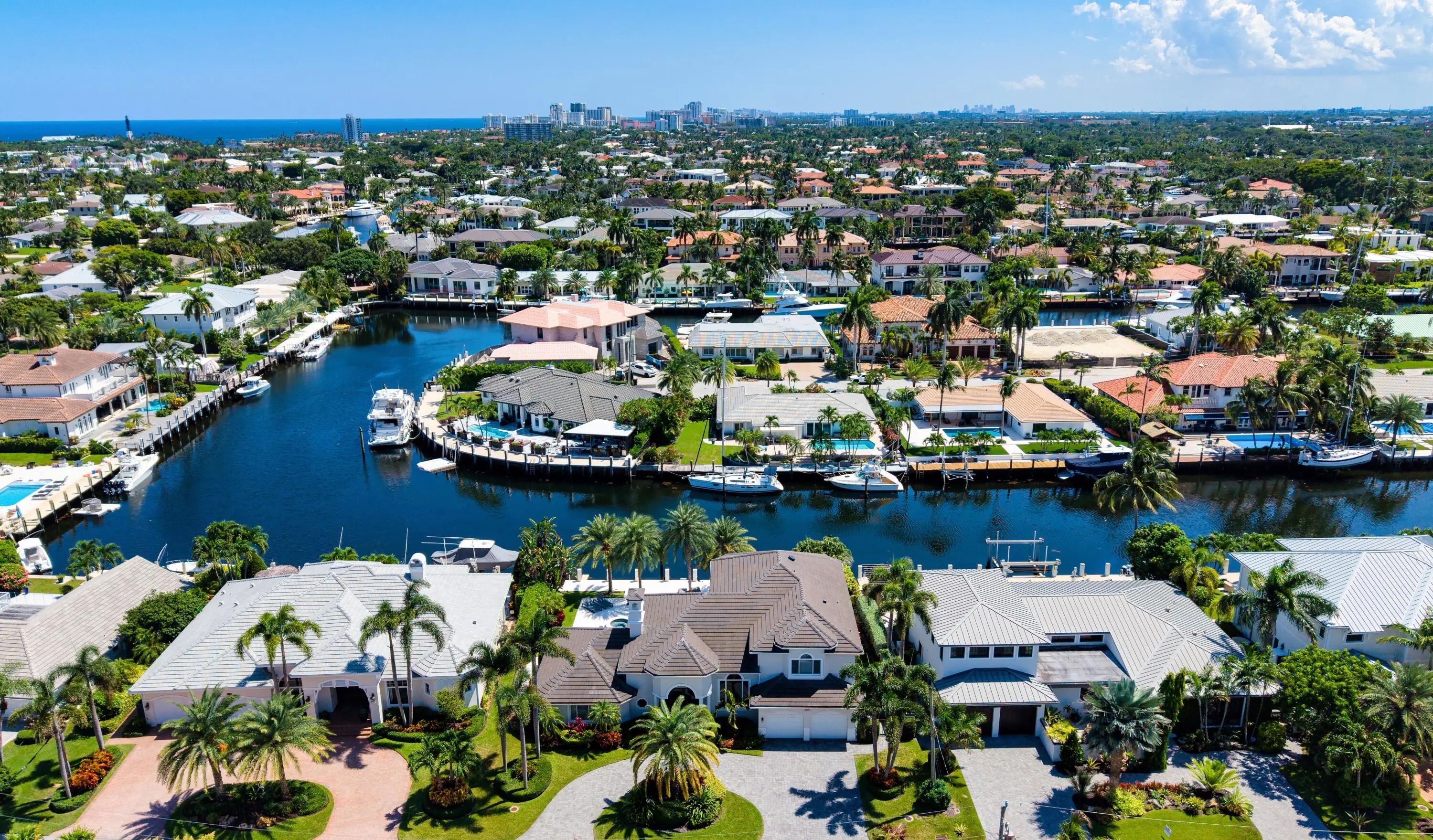 2520 Ne 35th Street, Lighthouse Point