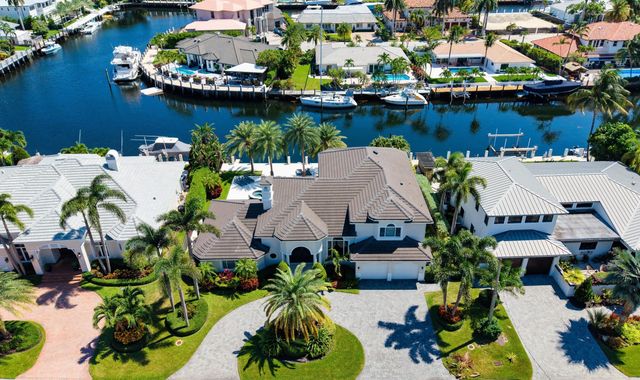 3 of 50 - 2520 Ne 35th Street, Lighthouse Point, FL