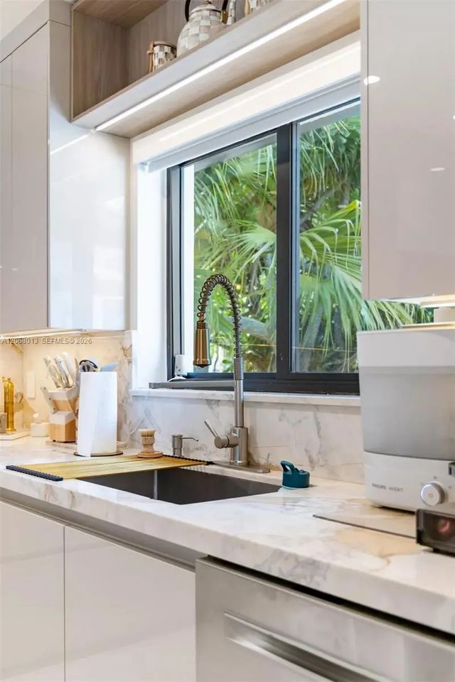 3 of 51 - 7340 Sw 120th Street, Pinecrest, FL