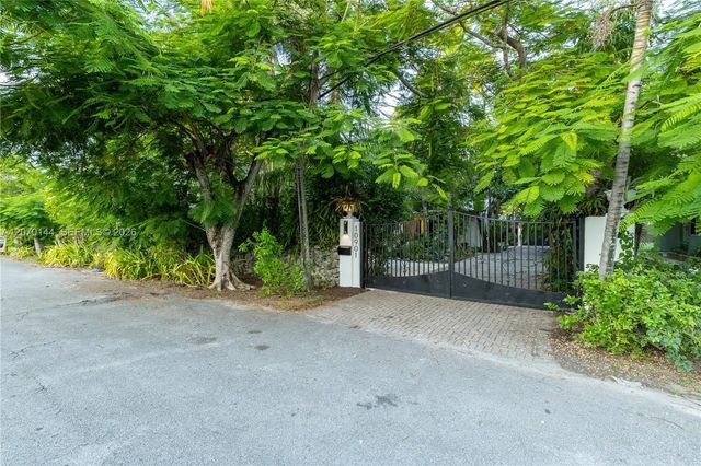 5 of 39 - 10901 Ne 3rd Avenue, Miami, FL