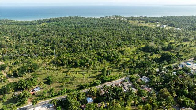 4 of 10 - Samana, , FL