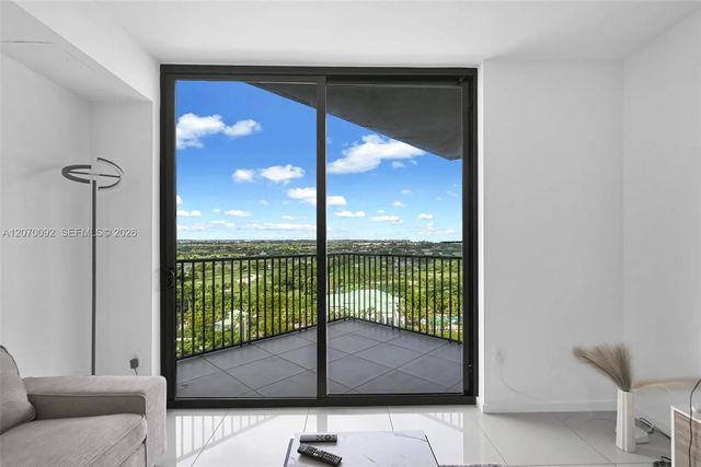 3 of 26 - 5300 Paseo Boulevard #1410, Doral, FL