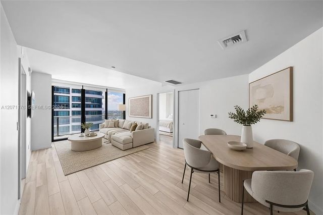1300 S Miami Avenue #3709, Miami