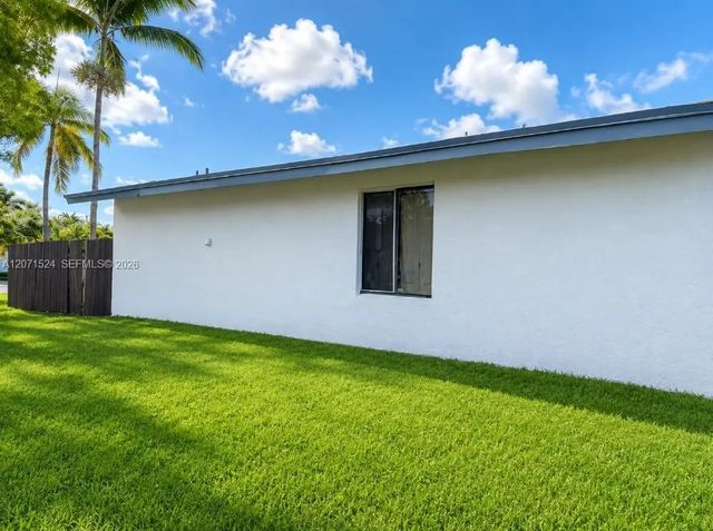 3 of 6 - 28012 Sw 140th Court, Homestead, FL