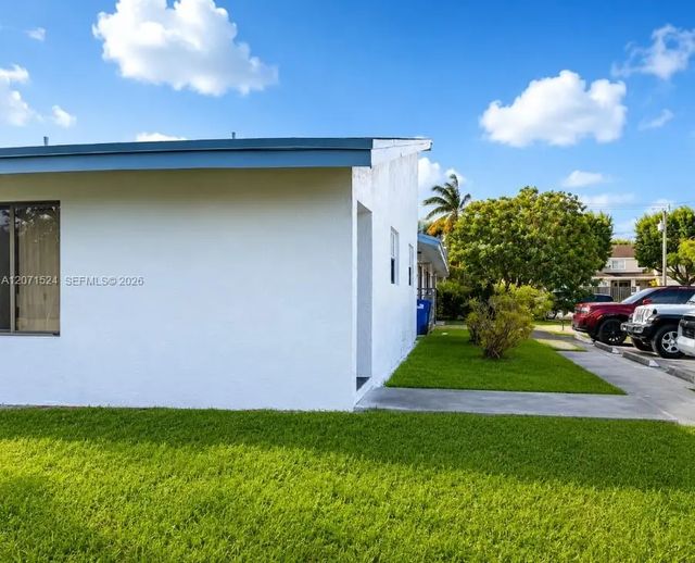 4 of 6 - 28012 Sw 140th Court, Homestead, FL