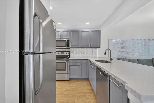 3 of 29 - 9440 Poinciana Place #302, Davie, FL