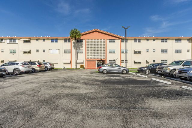 4 of 52 - 5300 Washington Street #p131, Hollywood, FL