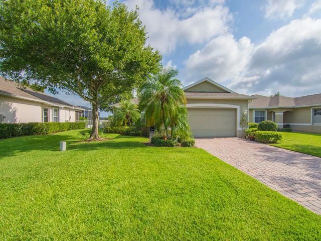 2 of 32 - 3153 Ashford Square, Vero Beach, FL