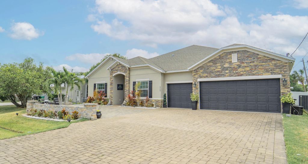 6920 Nw Jorgensen Road, Port St. Lucie