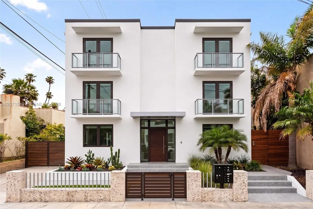 1324 Sw 5th Street, Miami