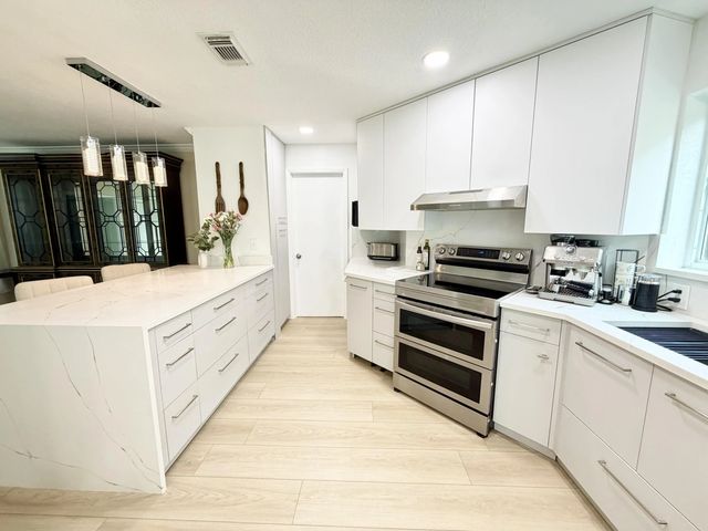 3 of 23 - 4742 Nw 5th Court, Coconut Creek, FL