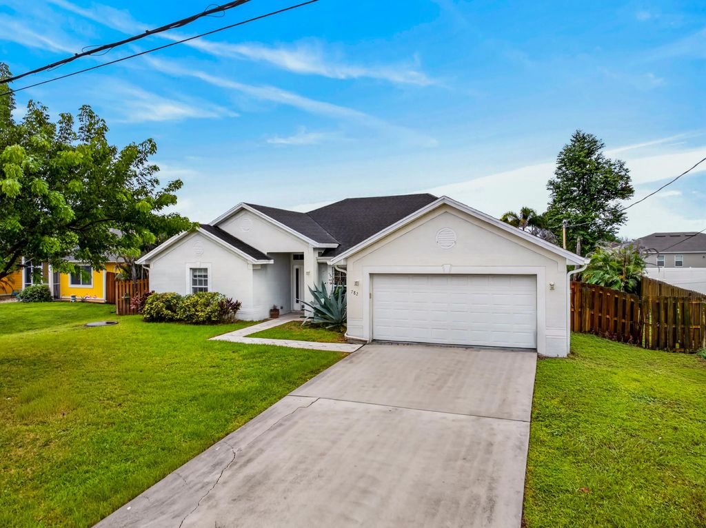 782 Sw Crean Terrace, Port St. Lucie