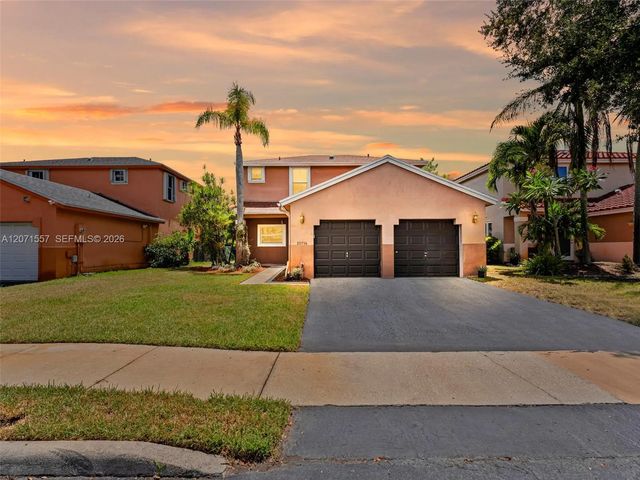 20714 Nw 3rd Street, Pembroke Pines