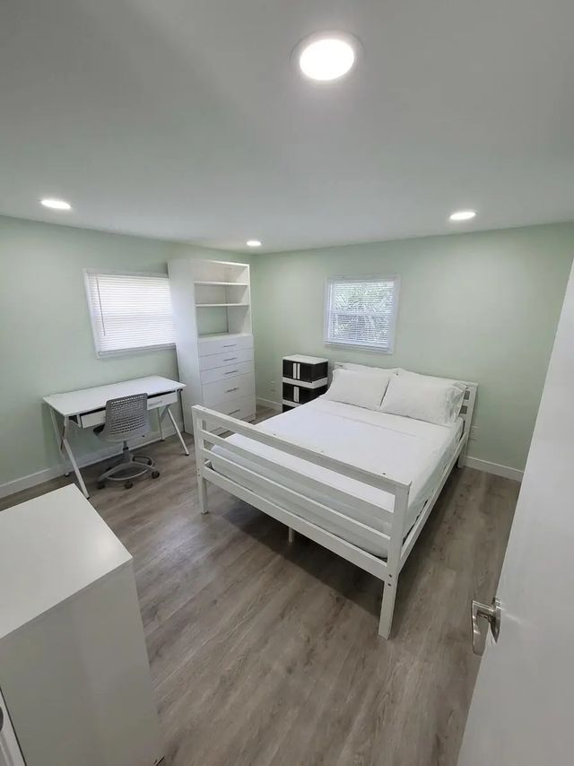 4 of 24 - 2407 Nw 20th Avenue, Boynton Beach, FL