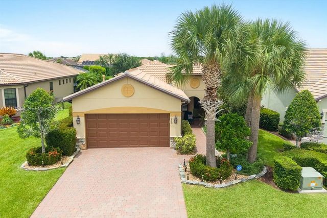 218 Se Longview Drive, Port St. Lucie