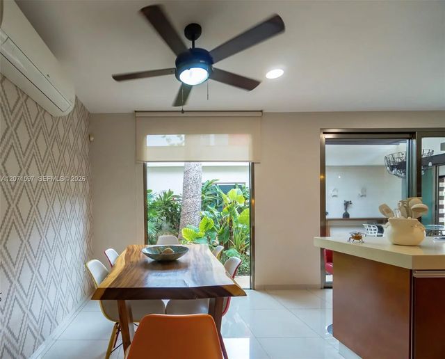 5 of 17 - 301 Calle 1-g, , FL