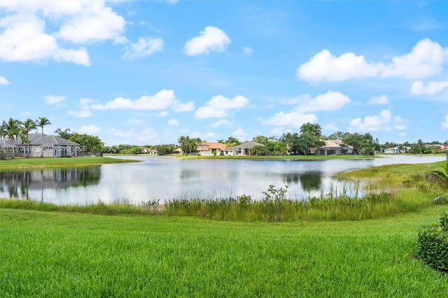 2 of 22 - 2733 Meadowood Drive, Weston, FL