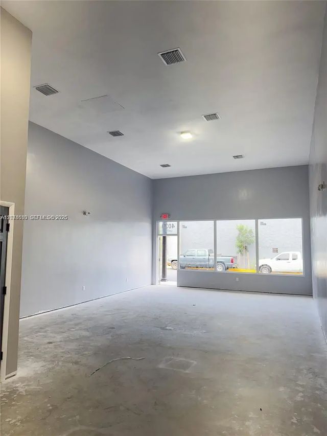 3 of 9 - 4030 Pembroke Road, West Park, FL