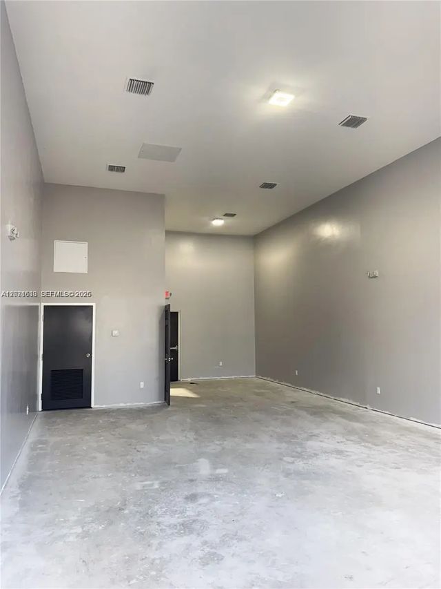 4 of 9 - 4030 Pembroke Road, West Park, FL