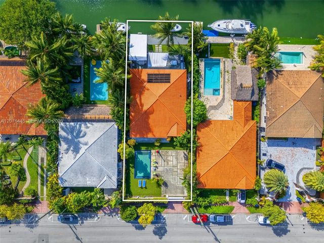2 of 54 - 7970 Hawthorne Avenue, Miami Beach, FL
