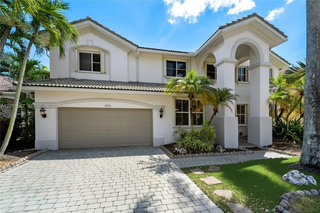 1855 Hidden Trail Lane, Weston