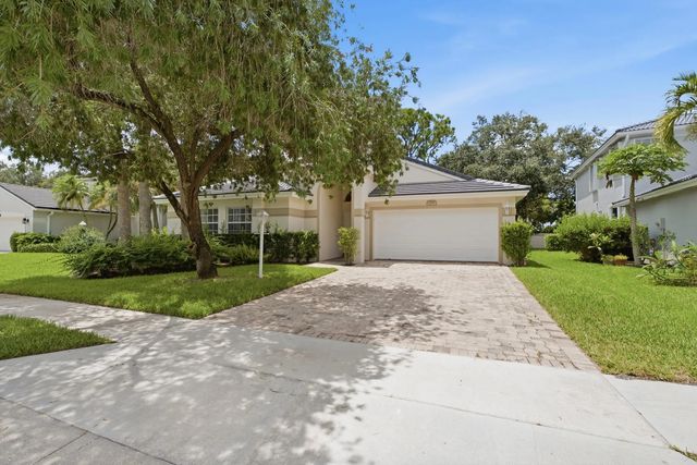 2 of 31 - 208 Jones Creek Drive, Jupiter, FL
