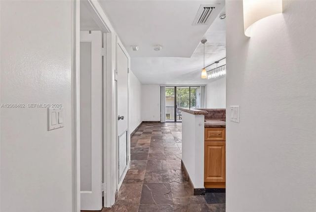 4 of 43 - 3301 N Country Club Drive #110, Aventura, FL