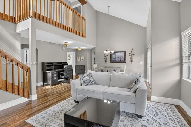 5 of 41 - 2638 Oak Park Circle, Davie, FL