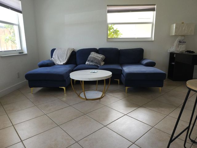 2 of 7 - 2711 Nw 16 Street, Fort Lauderdale, FL