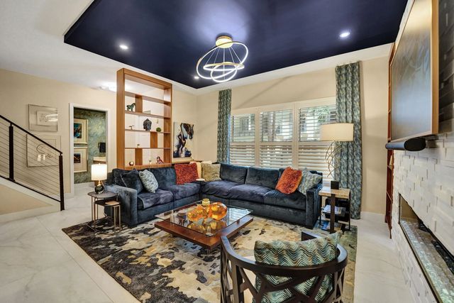3 of 59 - 2617 Ne 14th Avenue #102, Wilton Manors, FL