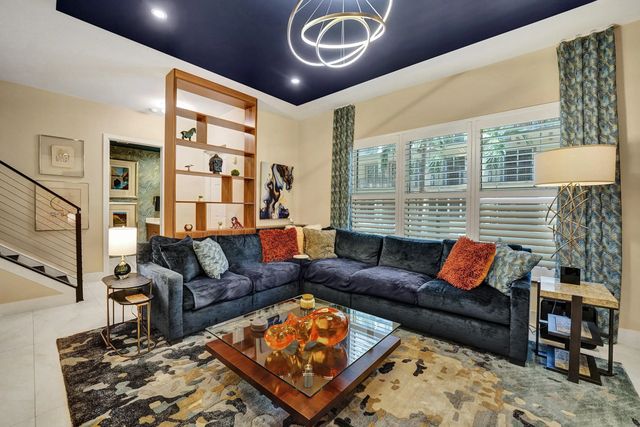 5 of 59 - 2617 Ne 14th Avenue #102, Wilton Manors, FL