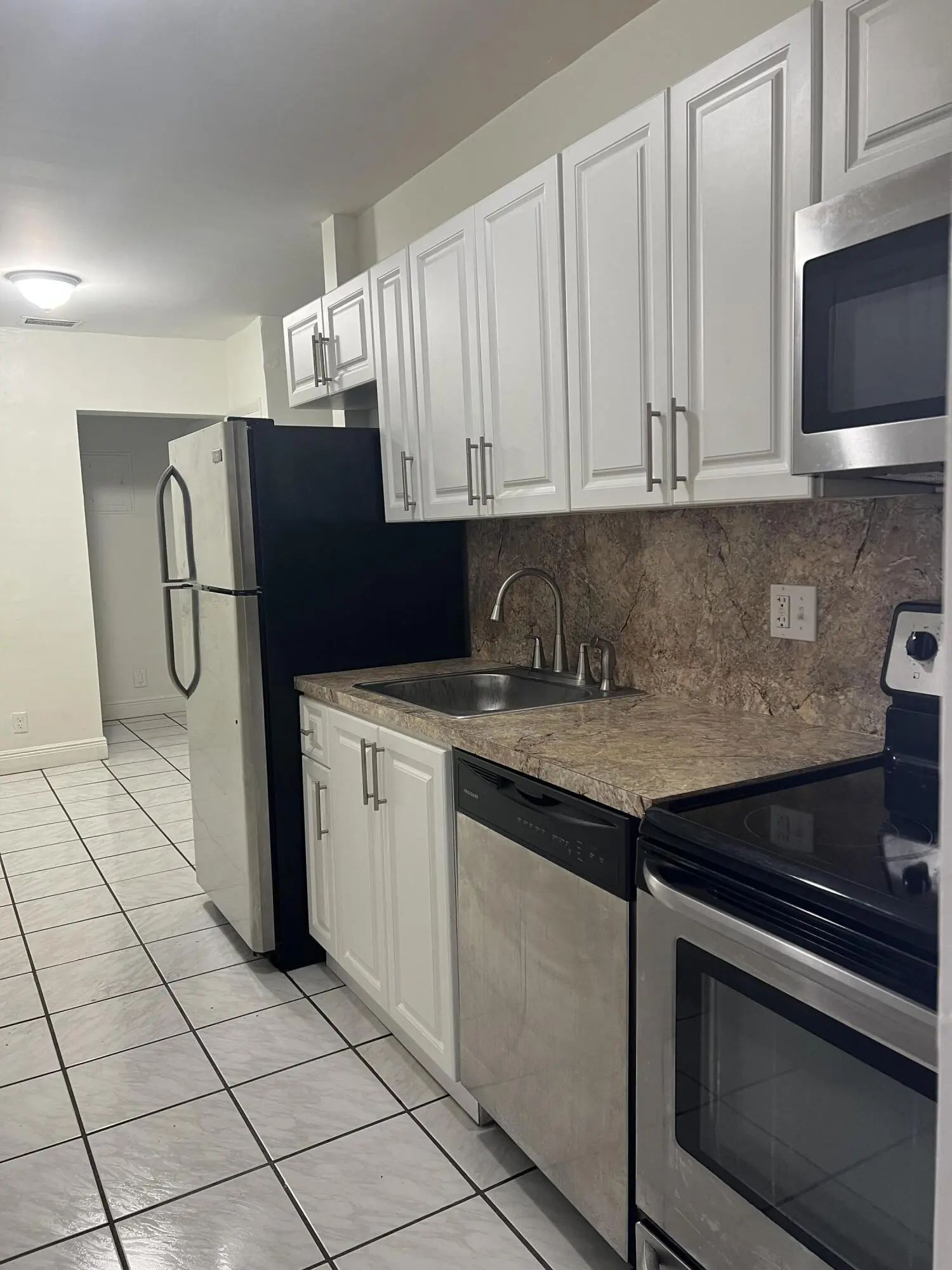 2600 S Ocean Drive #s303, Hollywood