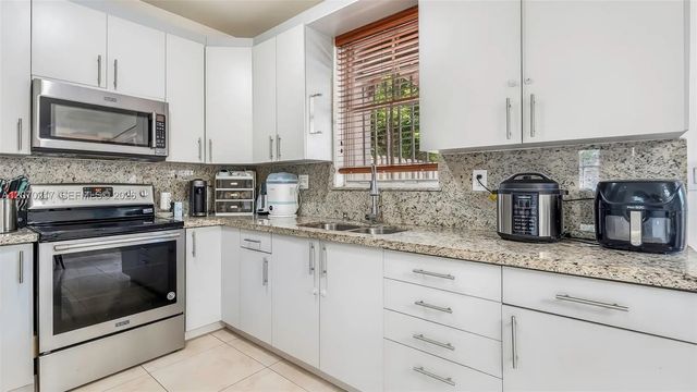 5 of 32 - 27255 Sw 138th Court, Homestead, FL