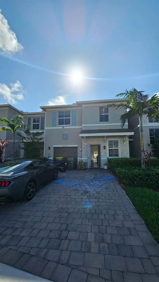 1677 Se 8th Avenue, Homestead
