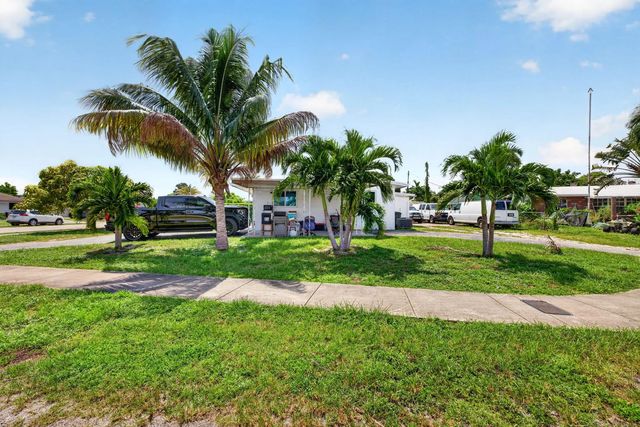 3 of 27 - 1501 Nw 41st Street, Oakland Park, FL