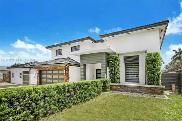 2 of 29 - 14241 Sw 160th Terrace, Miami, FL