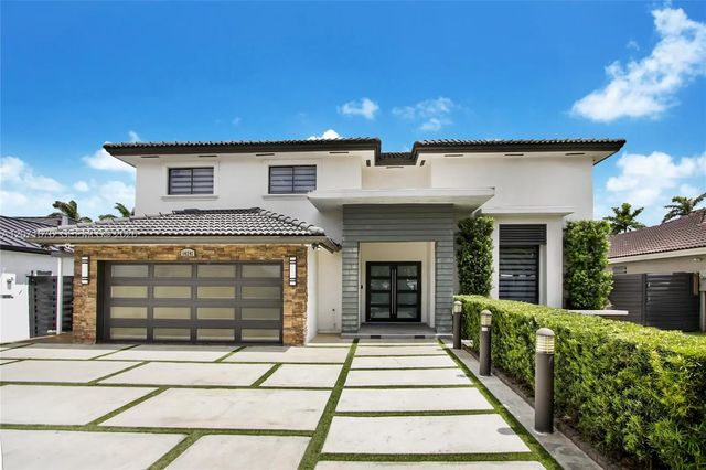 3 of 29 - 14241 Sw 160th Terrace, Miami, FL