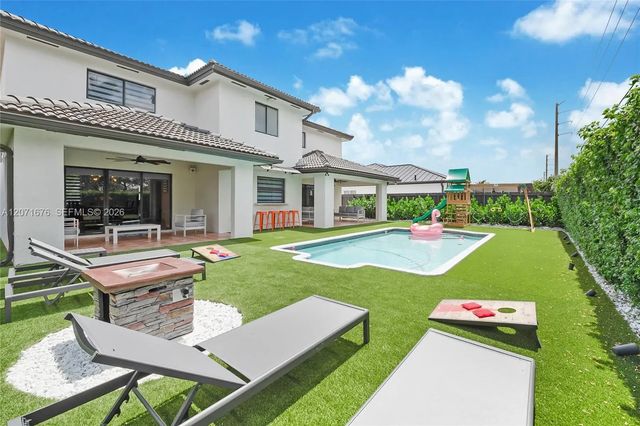 5 of 29 - 14241 Sw 160th Terrace, Miami, FL