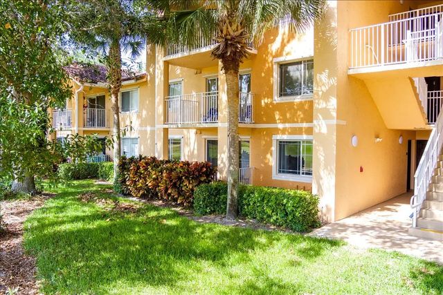 4 of 35 - 151 Sw Palm Drive #106, Port St. Lucie, FL