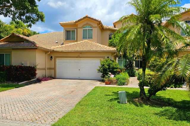 2 of 7 - 8149 Madison Lakes Circle S, Davie, FL
