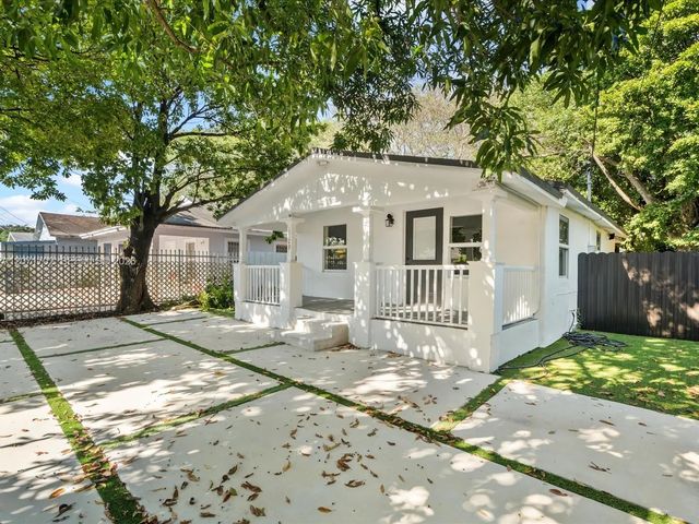 5 of 44 - 1829 Nw 62nd Terrace, Miami, FL