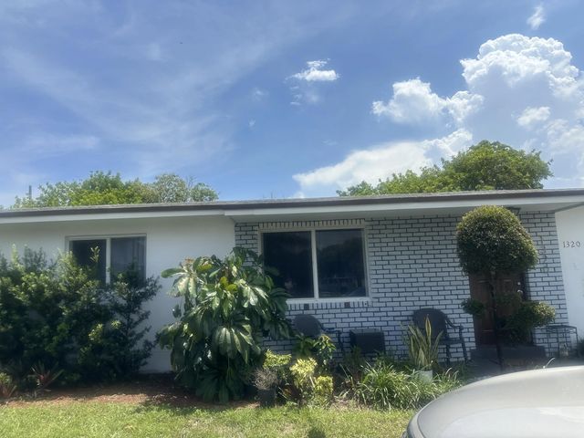 4 of 30 - 1320 Nw 19th Street, Fort Lauderdale, FL