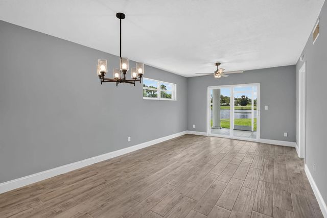 4 of 31 - 203 Grove Isle Circle, Vero Beach, FL