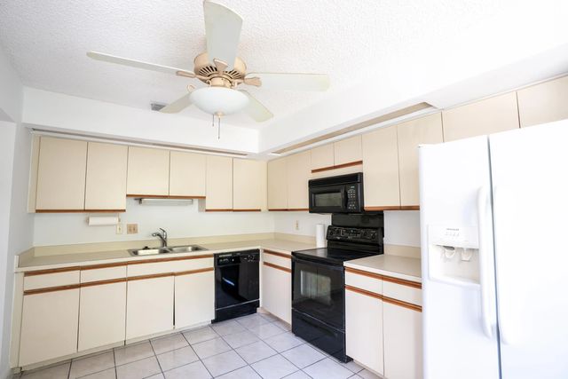 4 of 11 - 8429 Nw 78th Court, Tamarac, FL